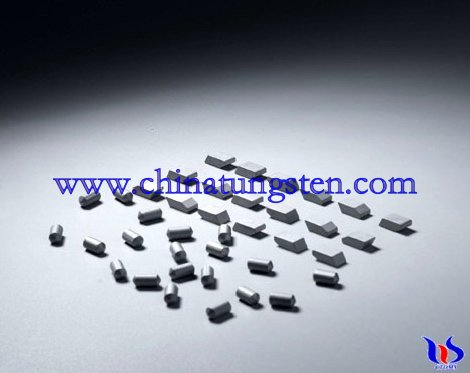 Карбидо-вольфрамовая шпилька для шин